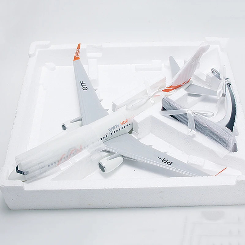 40 см 1/100 масштаб VOEGOL Boeing 737 B737 GOL бразильские авиалинии модель самолета литой под давлением металлический самолет с подставкой модель самолета подарок