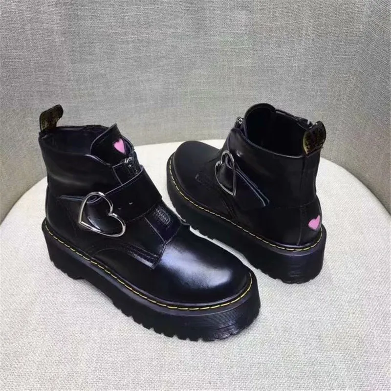 Scarpe donna/Женская обувь; zapatos De Mujer; обувь из лакированной кожи; chaussures femme; ботинки на платформе с круглым носком; женские ботинки без застежки