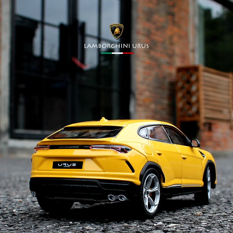 Maisto 1:24 Lamborghini URUS simulation alloy car model