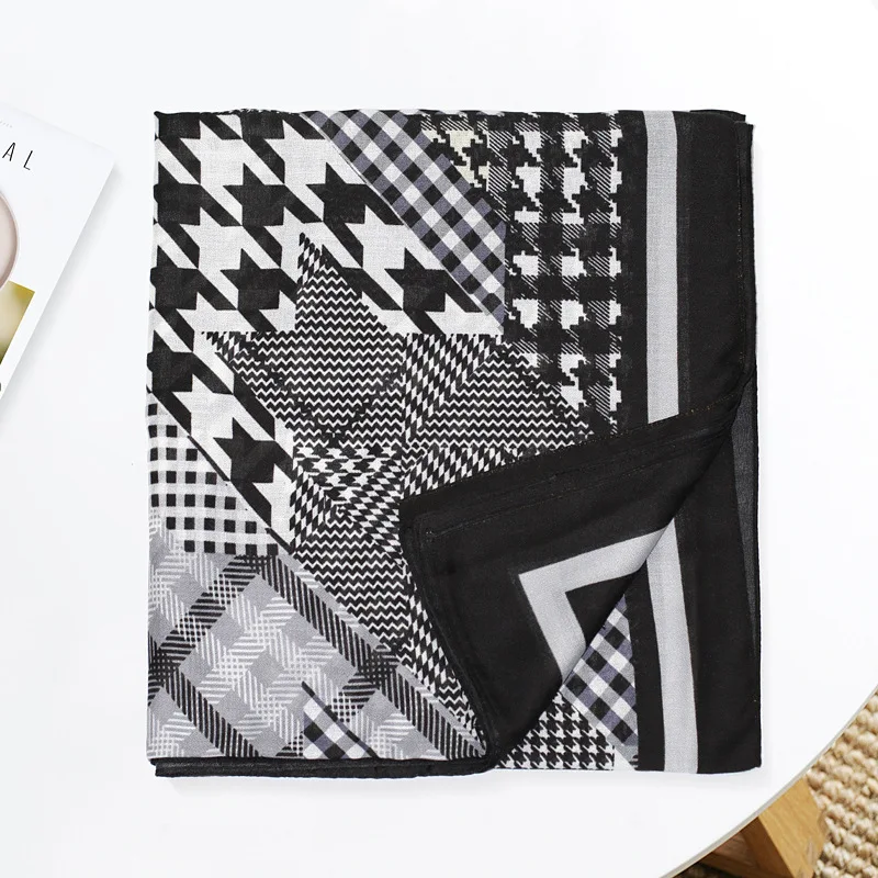 23122869152_1665067898