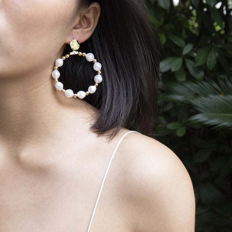

Charms Women Pearls Earrings Trendy Boho Drop Earring Simple Geometric Pendientes Mujer Hoop Earrings Aretes Pearl Jewelry Gifts