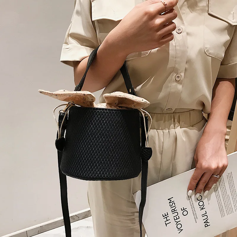 

2019 new style garden-style bucket bag rabbit ear dull single-shoulder
