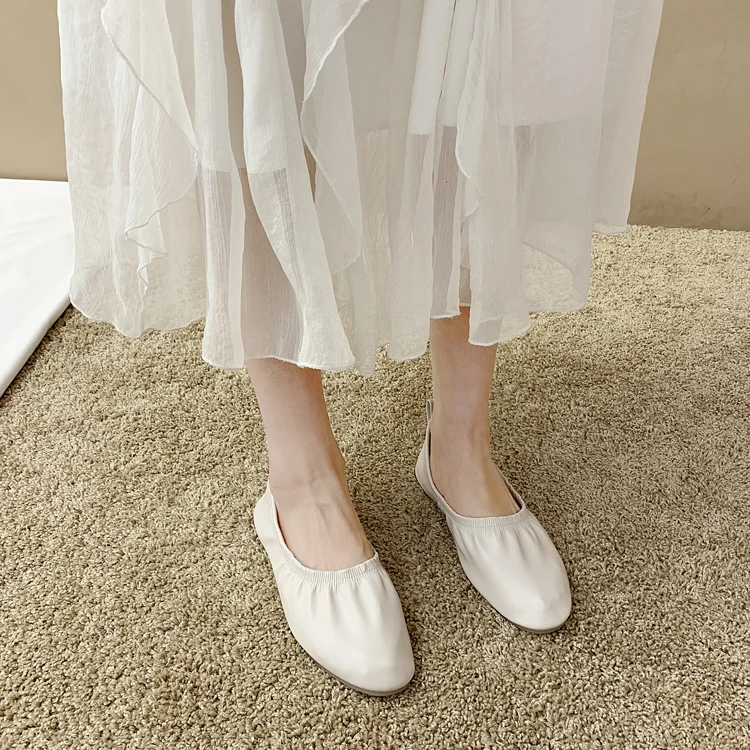 Brief solid leather flats pleated soft bottom round toe comfy shoes woman fresh elastic moccasins slip on shallow lazy loafers