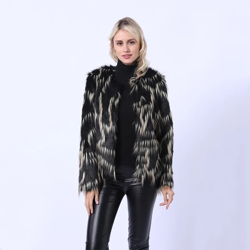 

winter the new European and American big-name faux goat wool long-haired fur coat has a long contrast color gradient fur coat