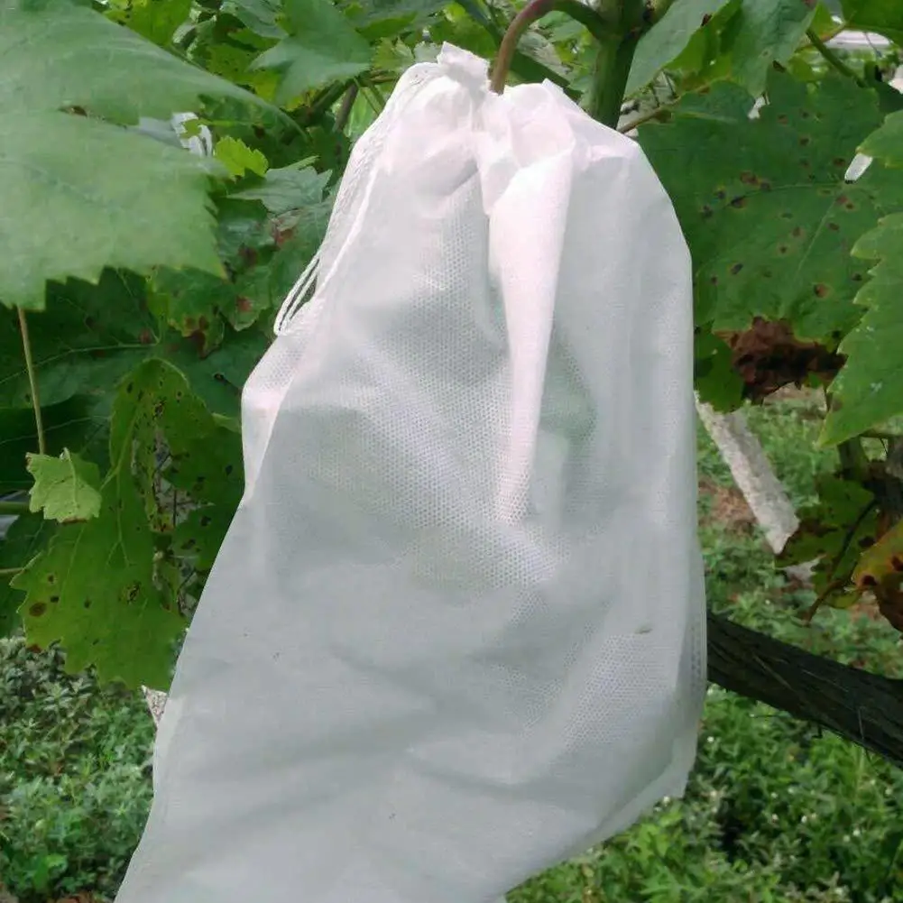 

100Pcs Bag Insect Prevention Anti-bird Agricultural Protective Grapes Nonwovens Fabric Fruit Protection Growing Pouch 3 Sizes