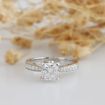 

Veryins 14K 585 White Gold 1ct 6mm DEF Color VVS Cushion Cut Moissanite Engagement Ring for Women Wedding Gift