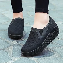 Las nuevas mujeres vientre plano zapatos de levantamiento de pesas de aumentar la altura 5 Cm zapatos de plataforma Swing zapatillas de cuña señoras transpirable suela gruesa zapatos
