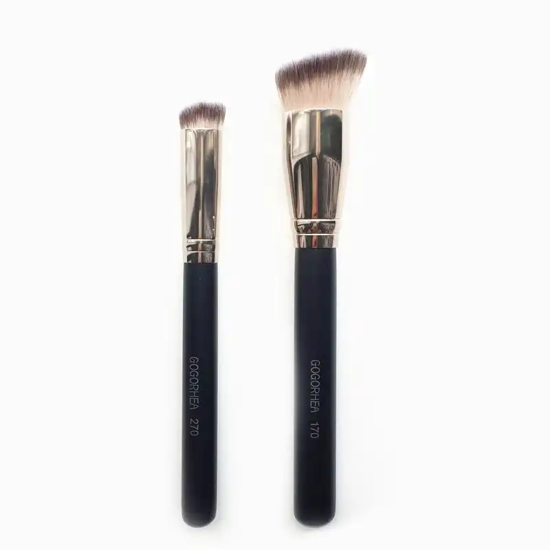 angled concealer brush