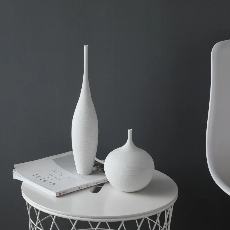 Vase minimaliste et moderne en céramique