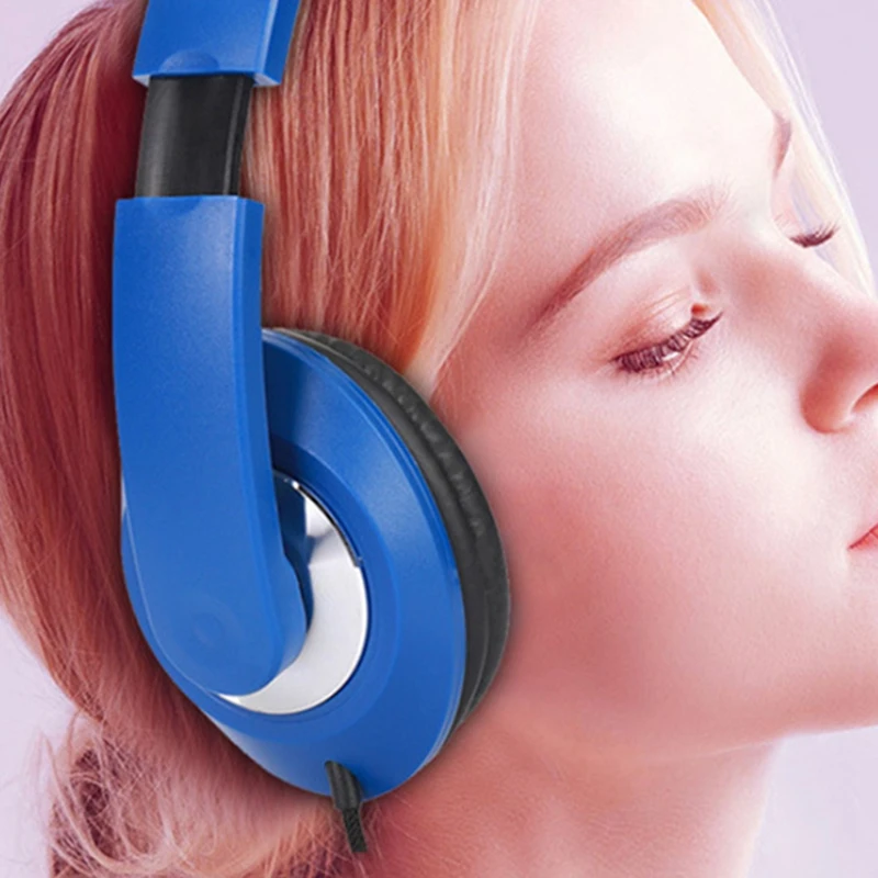 Voice Headsets Wired Gaming Headsets Foldable 3 5mm AUX Headsets with Mic Subwoofer for Computer Phones MP3 MP4