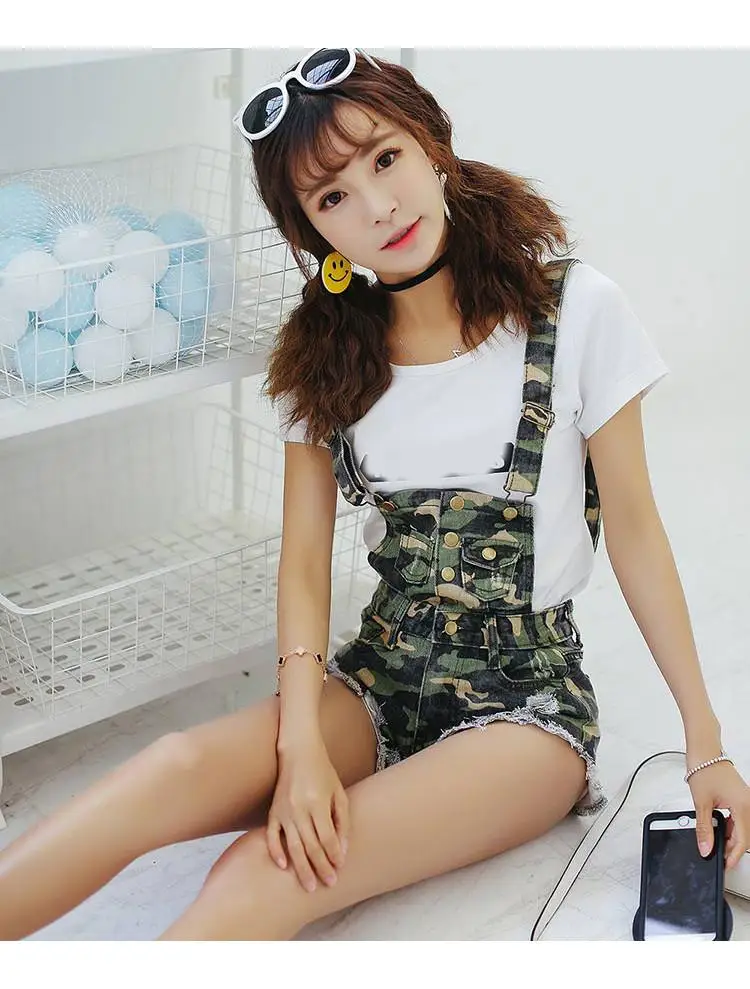 Denim Bibs Schoolgirl 2018 Spring New Loose Korean Thin Thin hole Flashes Fringe Shorts (4)