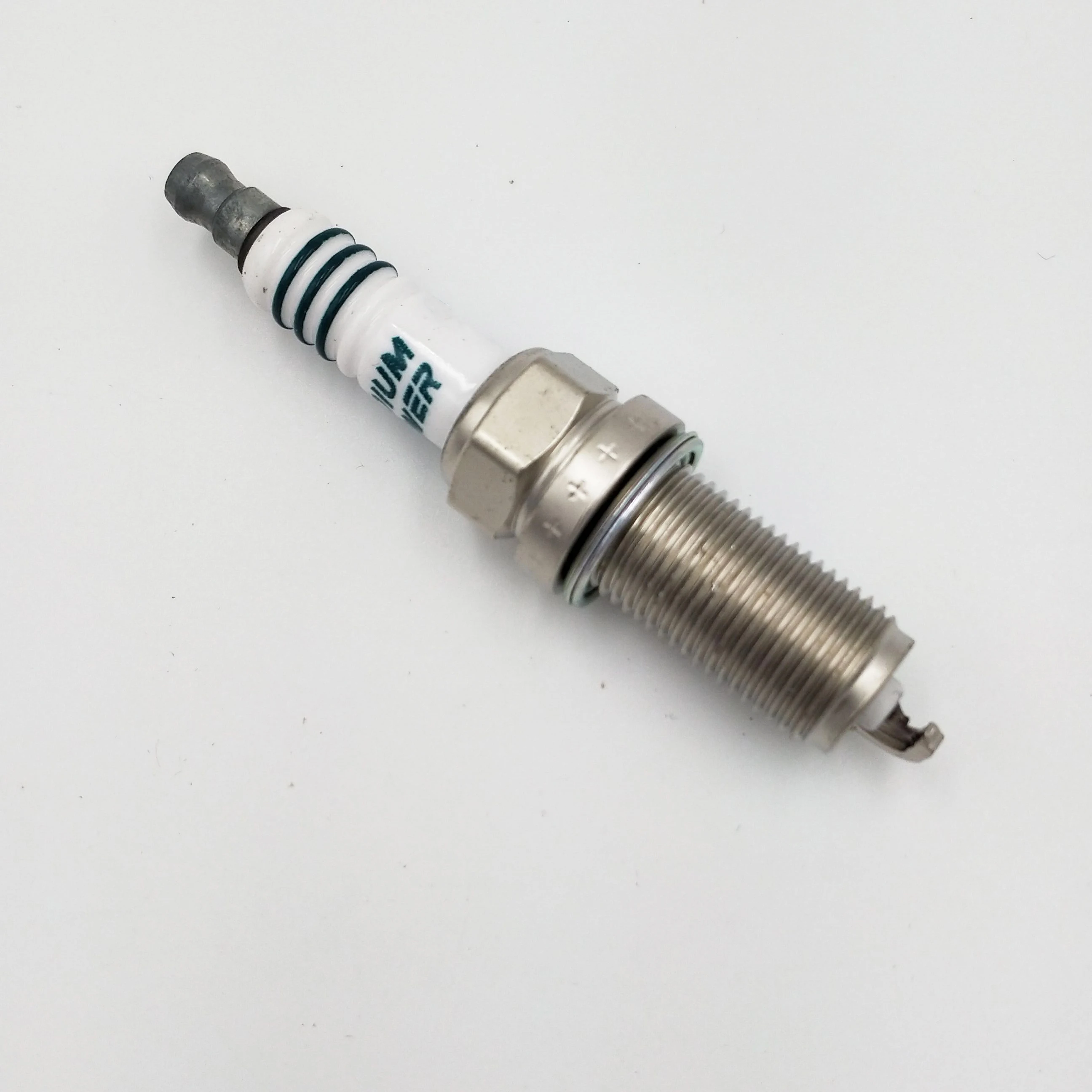 4 шт./лот IKH16-5343 IKH16 5343 Iridium для Nissan infiniti Dodge Chrysler Toyota HIGHLANDER hyundai Kia свечи зажигания