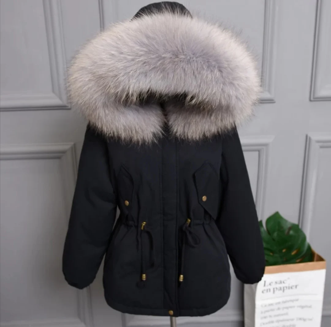Зимнее женское черное пуховое пальто с воротником из меха енота, Рождественская куртка с капюшоном, верхняя одежда, рождественский подарок