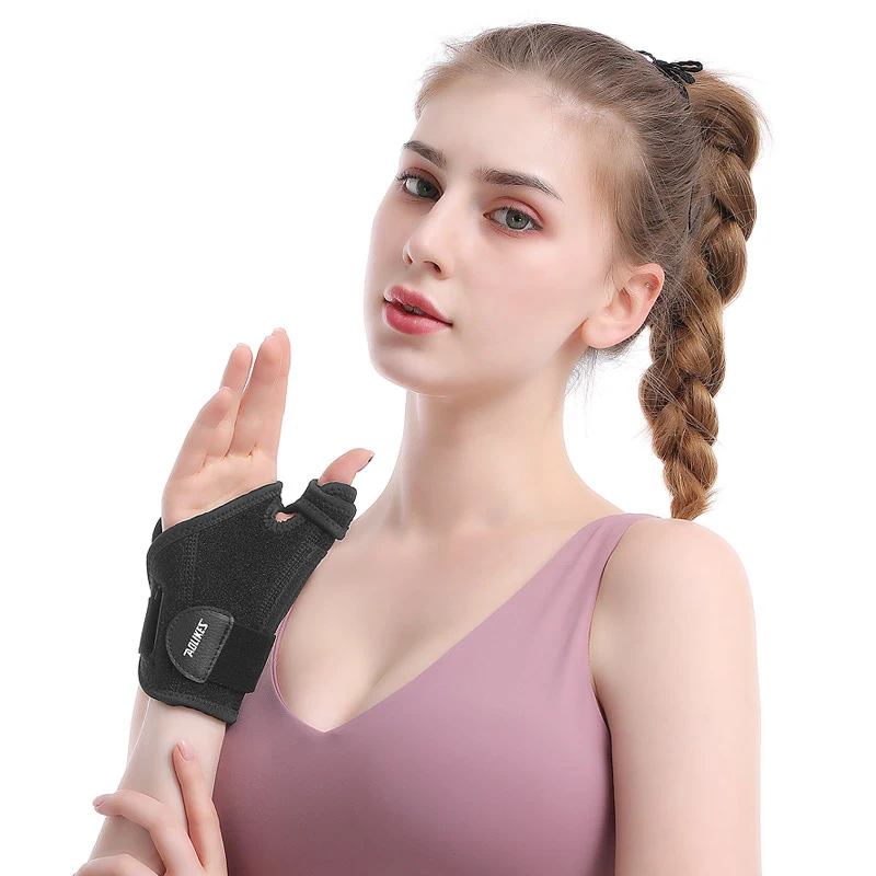 

Adjustable Wrist Guards Support Palm Pads Protector For Inline Skating Ski Snowboard Roller Gear Protection Fitness Hot //
