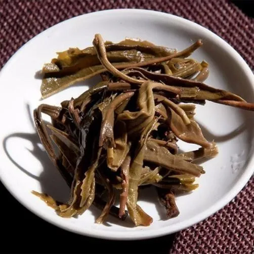 Китайский необработанный чай Yunnan LaoBanzhang 2014 г а ++++ Чай Лао банжан старинный пуэр