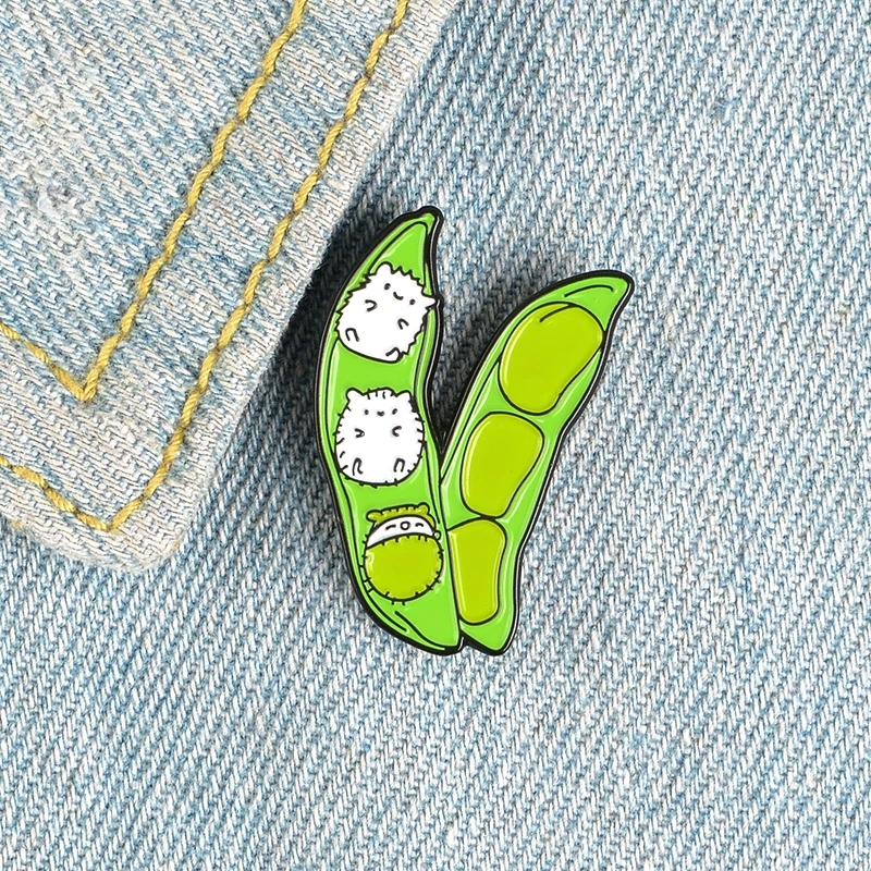 Adorable Furry Pea pod Cat pins Badges Brooches Cute Kawaii Animal Hedgehog pins Gifts for Kitty Lover Kids