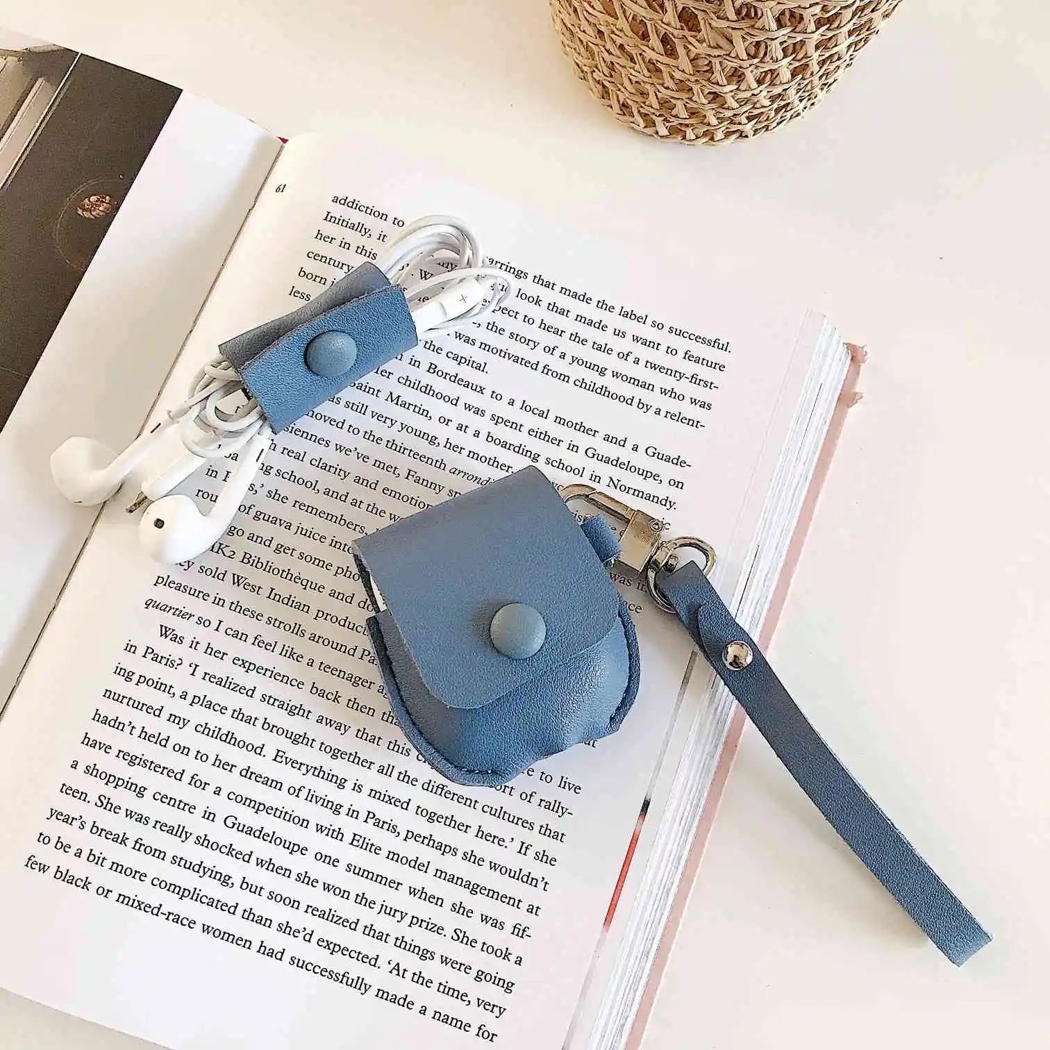 D7 Роскошный кожаный чехол для apple airpods 2, чехол, беспроводная Bluetooth Крышка с зарядным кабелем, защитный чехол, кожаный чехол для наушников - Цвет: D7