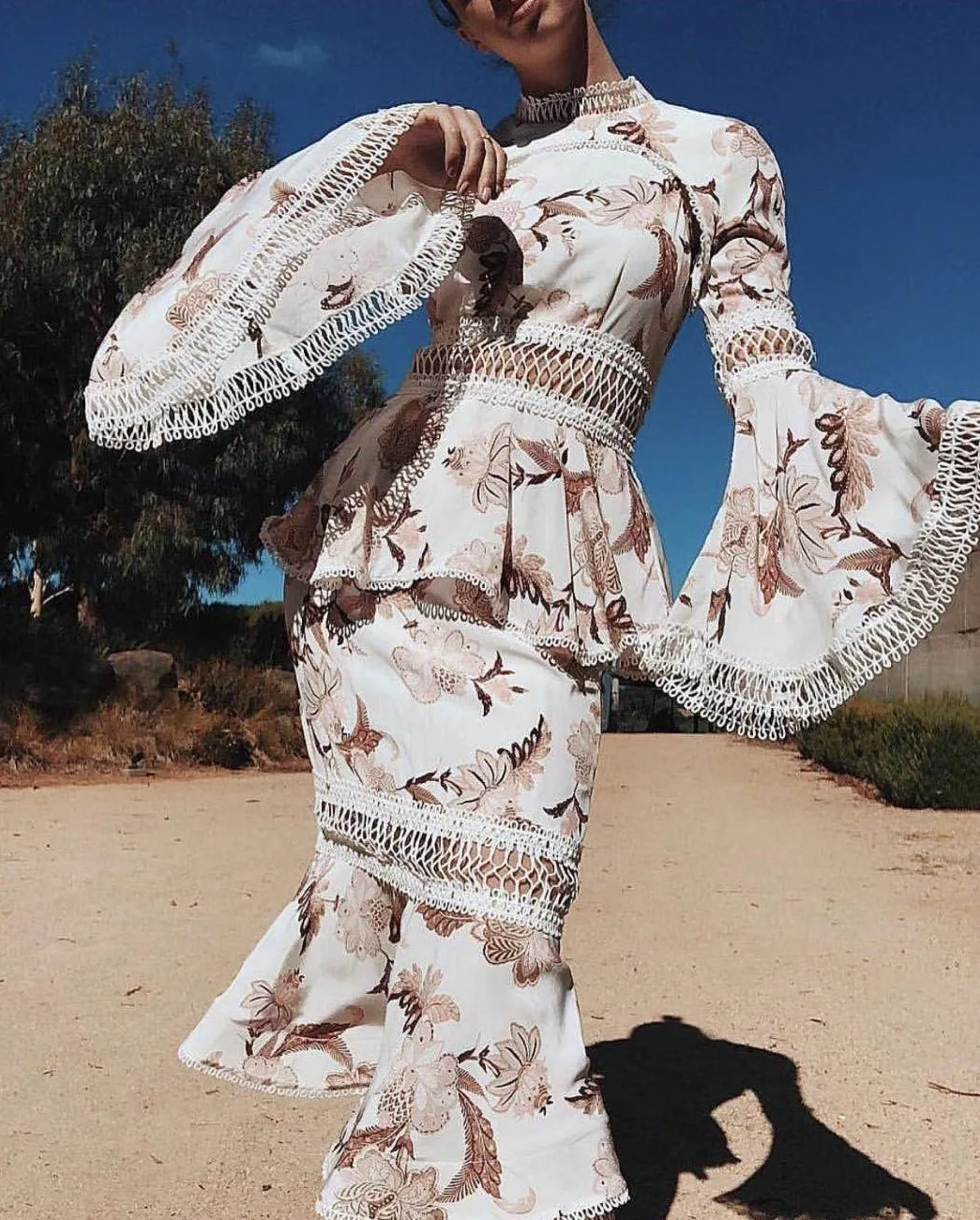 Женское осеннее Новое модное шикарное платье с расклешенными рукавами и принтом