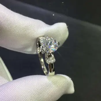 

Brilliant Cut 1 Carat VVS1 Diamond Test Past Moisssanite Engagement Ring 925 Silver Princess Round Gemstone Ring Party Jewelry