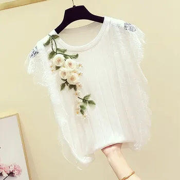 

Knitted TShirt Woman 2020 Spring Summer New Korean Embroidery Flower Lace Sleeveless Knit Tanks Casual Tops Women Tees Basic Top