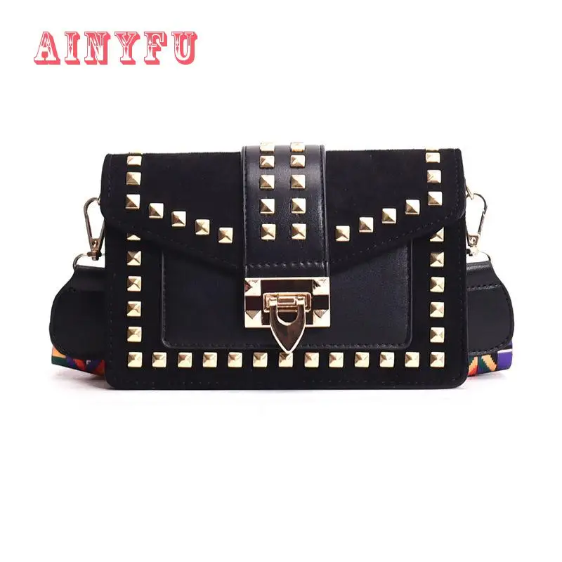 

Small Clear Brand Designer Woman 2019 New Fashion Messenger Bag Chains Shoulder Bag Rivets Transparent Square PU Handbag B279