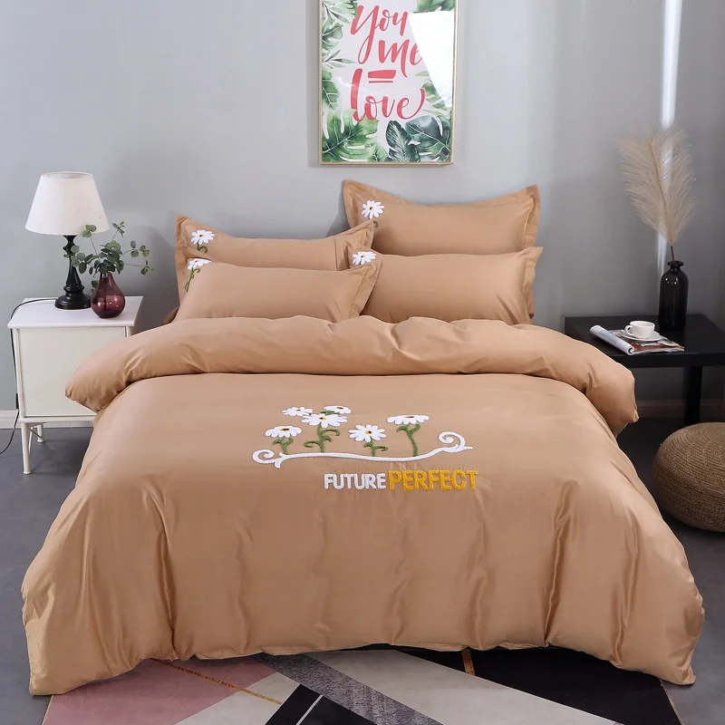 Комплект постельного белья из 100% хлопка с вышивкой | Дом и сад