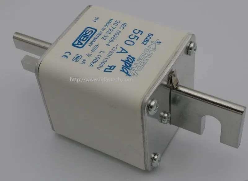 Автомобильный предохранитель 2072332-550A 1250V предохранитель SIBA