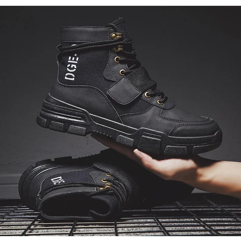 round toe desert boots