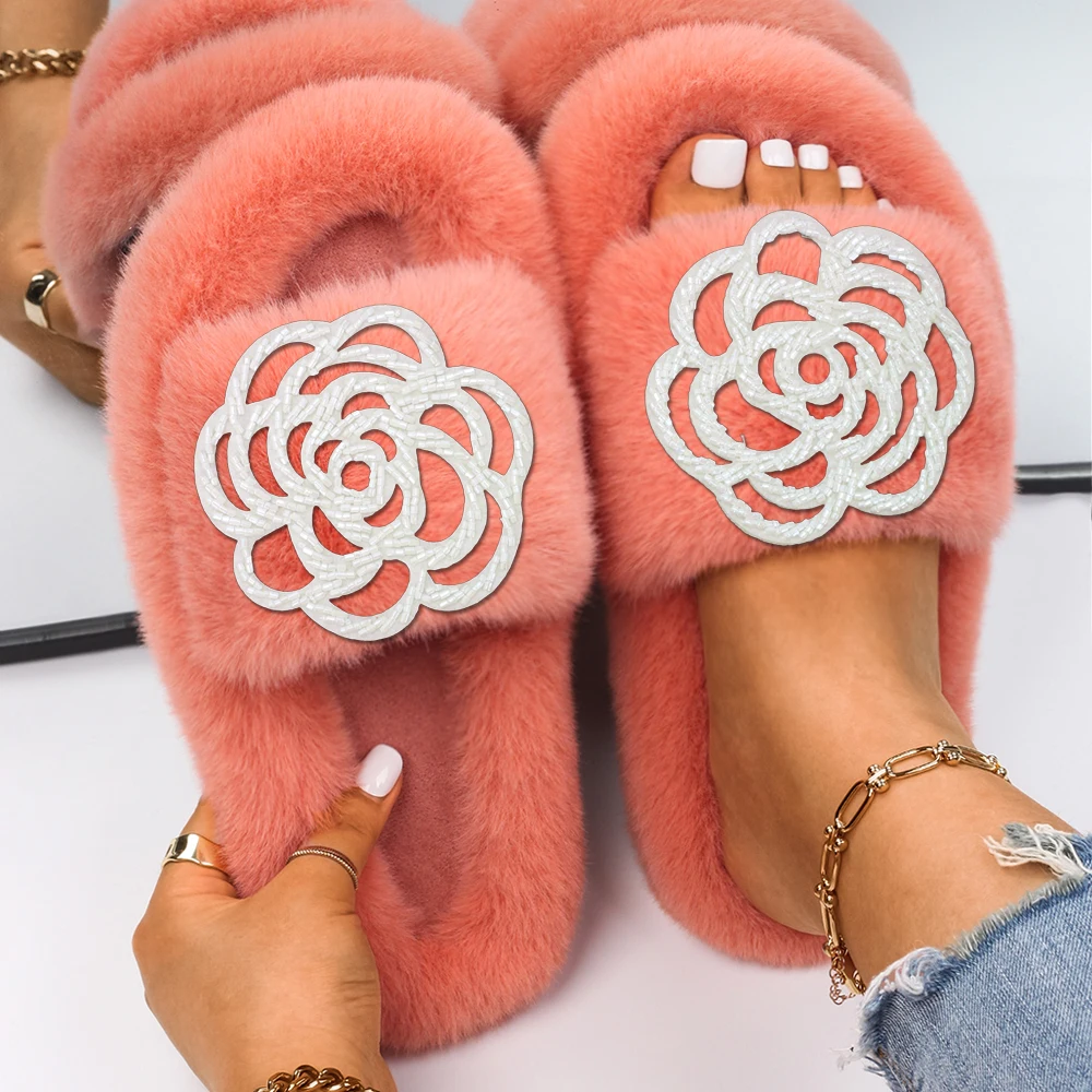 Women's Slippers Furry Slides Fluffy Sandals Fashion Beaded Flower Faux Fur Slippers Ladies Flip Flop Female Designer Shoes 2022
