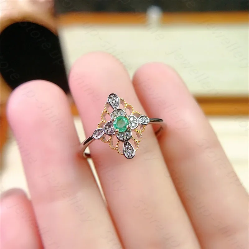 

Natural emerald ring 925 silver ladies ring luxurious atmosphere dignified and elegant