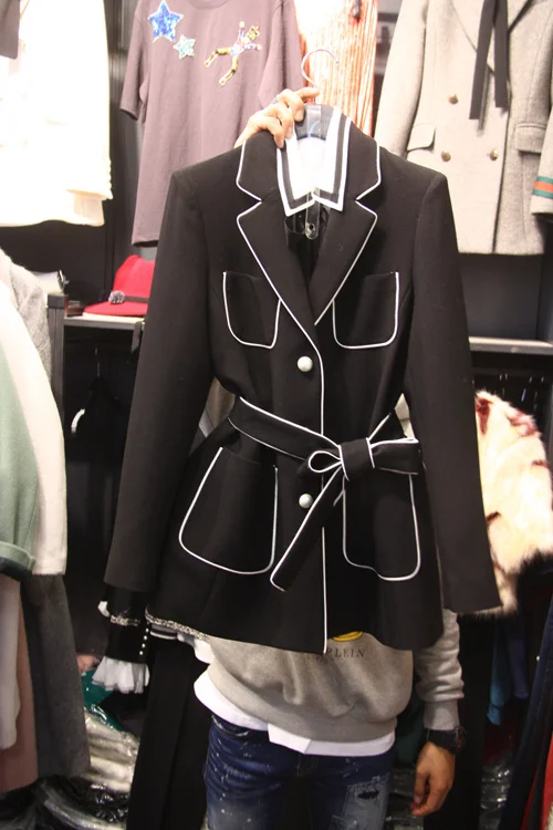 black SHENGPALAE New Spring Korea Style Full Sleeve Turn-down Collar Single Breasted Pockets With Sashes Women Slim Coat FR140 - Цвет: black