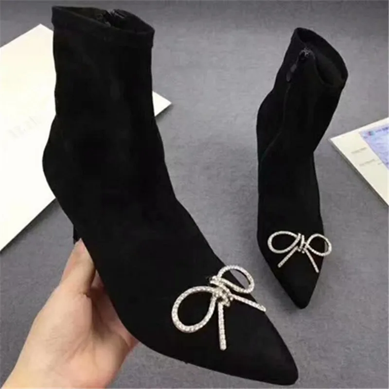 Scarpe donna/ботинки-носки; женская обувь на высоком каблуке; chaussures femme; ботильоны с бантом-бабочкой; ботинки с острым носком на молнии; Botas Bling