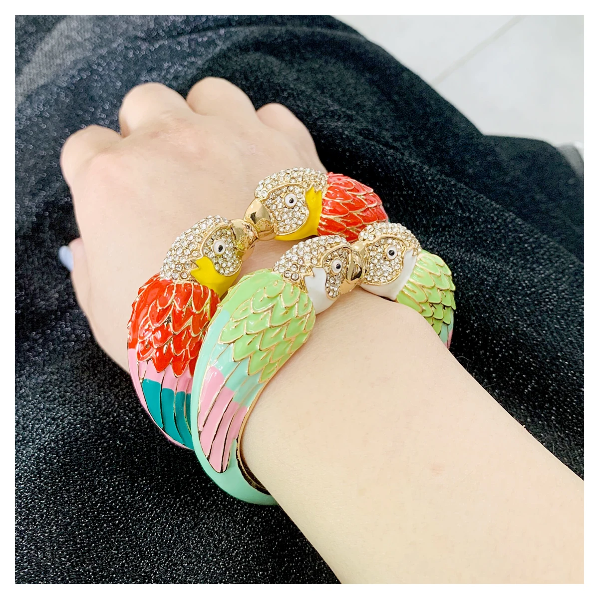 KAYMEN Hot Selling Luxury Enamel Colourfull Animal Parrot Cuff Bracelet Bangle 7 Colors for Women Girls Teens Nice Jewelry 3328 2