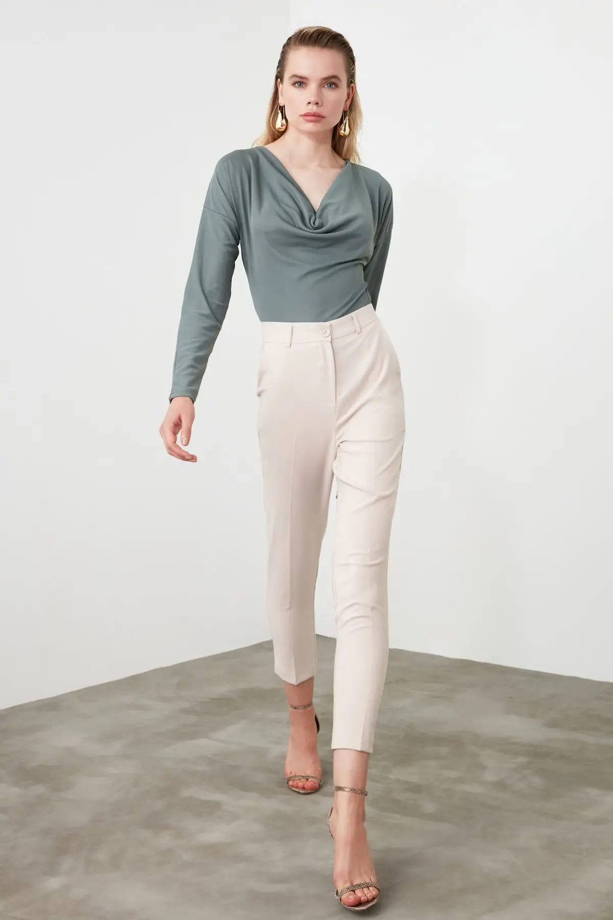 Trendyol Granada flor básico Casual pantalones tobillo lápiz pantalones ceñidos TWOSS19ST0038
