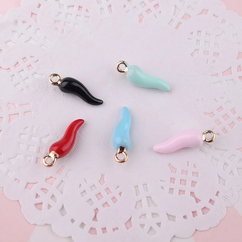 

10pcs/lot Fashion New Red Chili Horn Charm Talisman DIY Jewelry Lucky Pendant