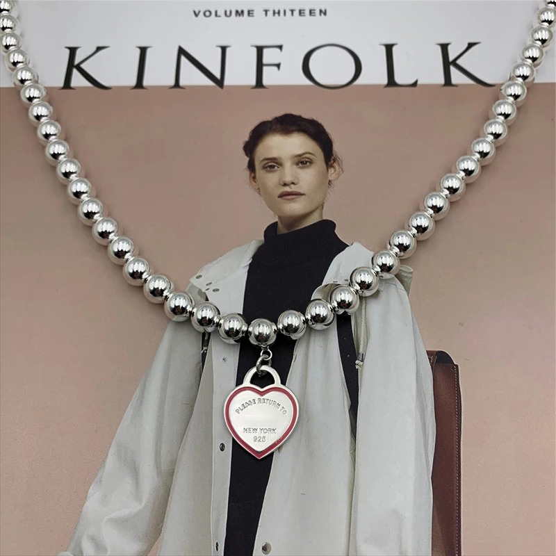 

SHINETUNG S925 sterling silver pink heart pendant 8mm round bead necklace 1: 1 high-end women's jewelry with logo.