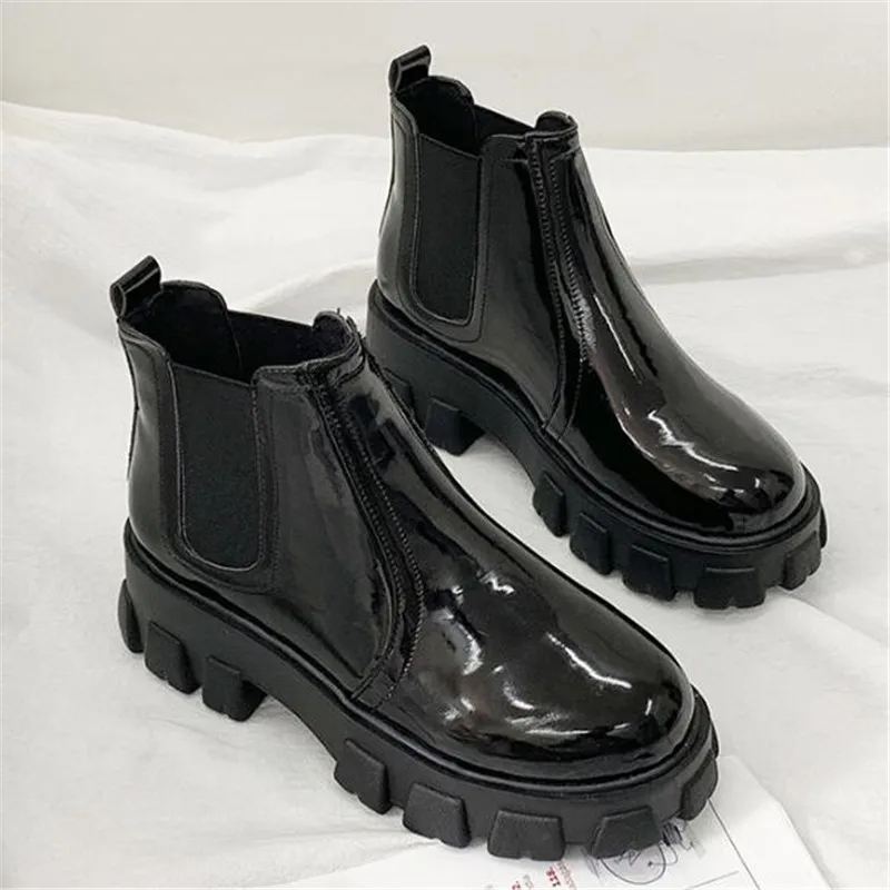 womens round toe chelsea boots