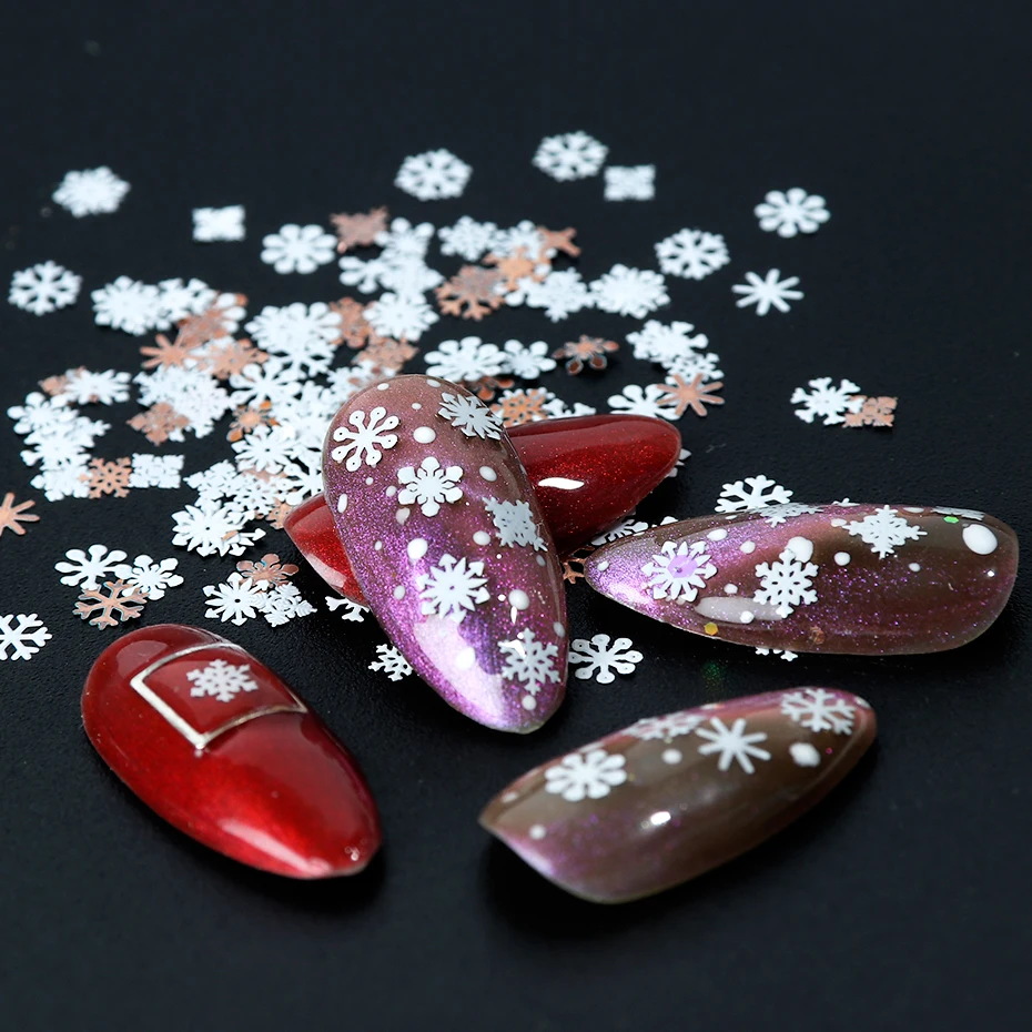 90 шт Рождественские снежинки Блестки для ногтей золотисто-белые блестки ломтик рождественские украшения для ногтей полированные маникюрные наконечники LY1035