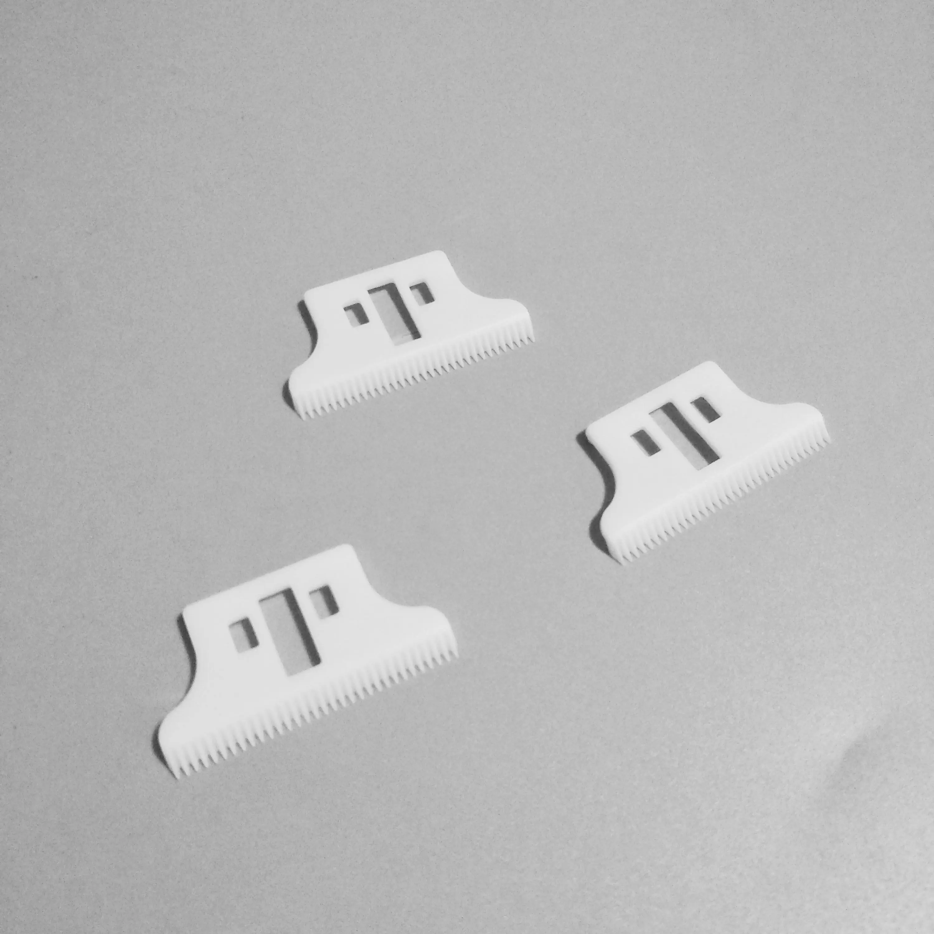 Бесплатная доставка 10 шт. 32 зубы Материал лезвия: цирконий керамика резак для wahl