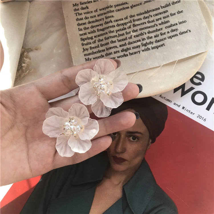 AOMU новые летние милые акриловые Кристальные цветочные серьги-гвоздики для женщин пляжные Oorbellen Pendientes Mujer Moda серьги