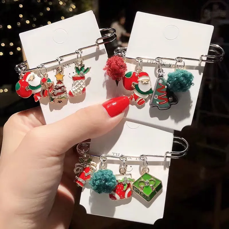 

New Christmas Brooch Santa Shoes Carriage Rhinestone Snowflake Gloves Crystal Pearl Tassel Pendant Brooch Christmas Pin Gift