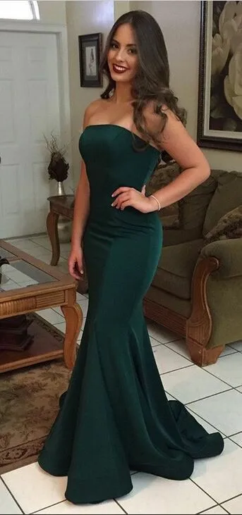 

Elegant Strapless Long Green Mermaid Evening Dress Pleated Floor Length Satin Corset Back Formal Party Dress for Women