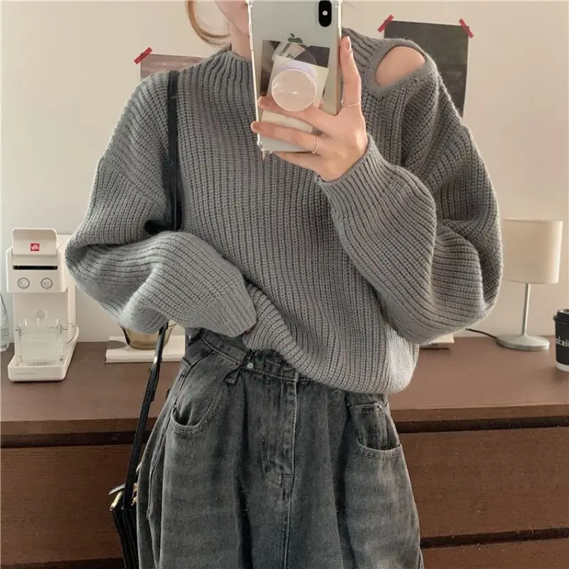 

Off shoulder sweater long sleeve personalized sweater careful machine hollowed out design sense short style in autumn and winter