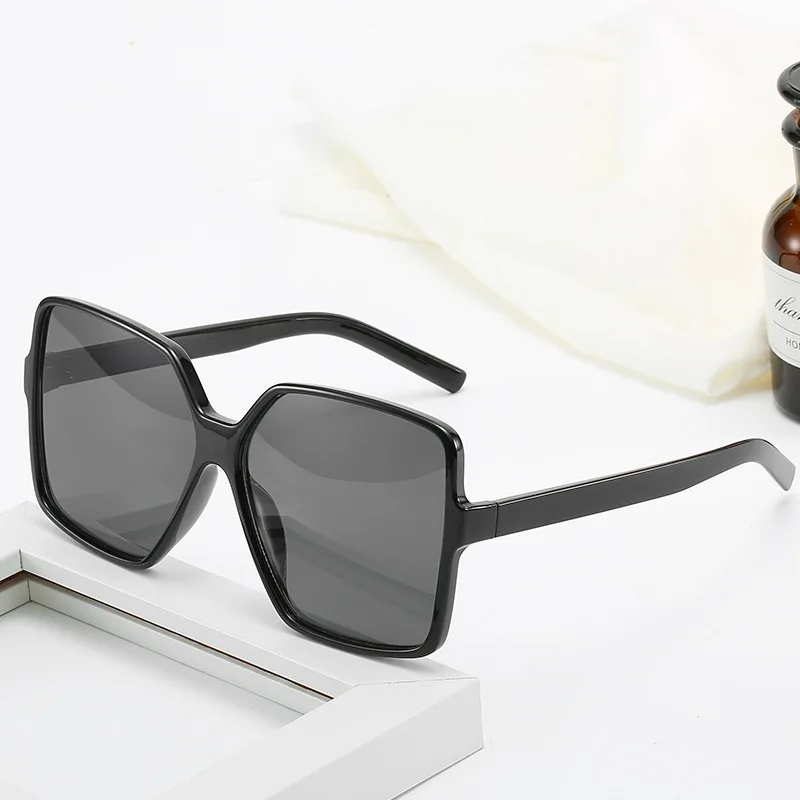 

Fashion Women Oversize Sunglasses Gradient Plastic Brand Designer Female Sun Glasses UV400 Big Frame Glasses Sunglasses Men