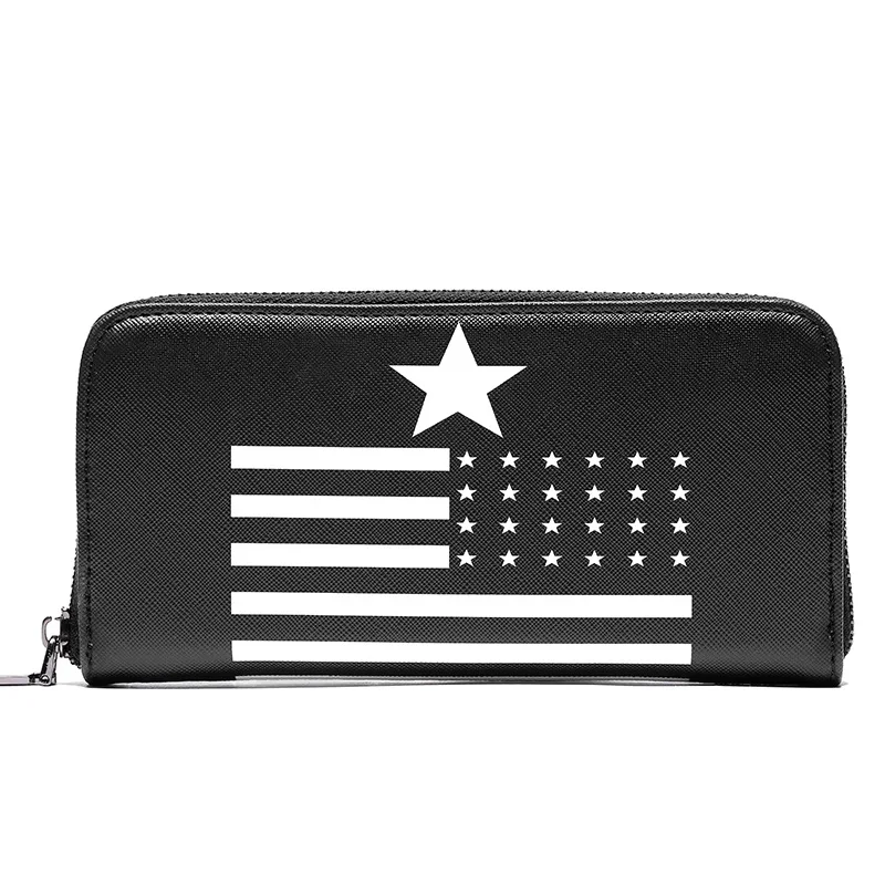 

National flag wallet young man grabs zero wallet with wallet in hand