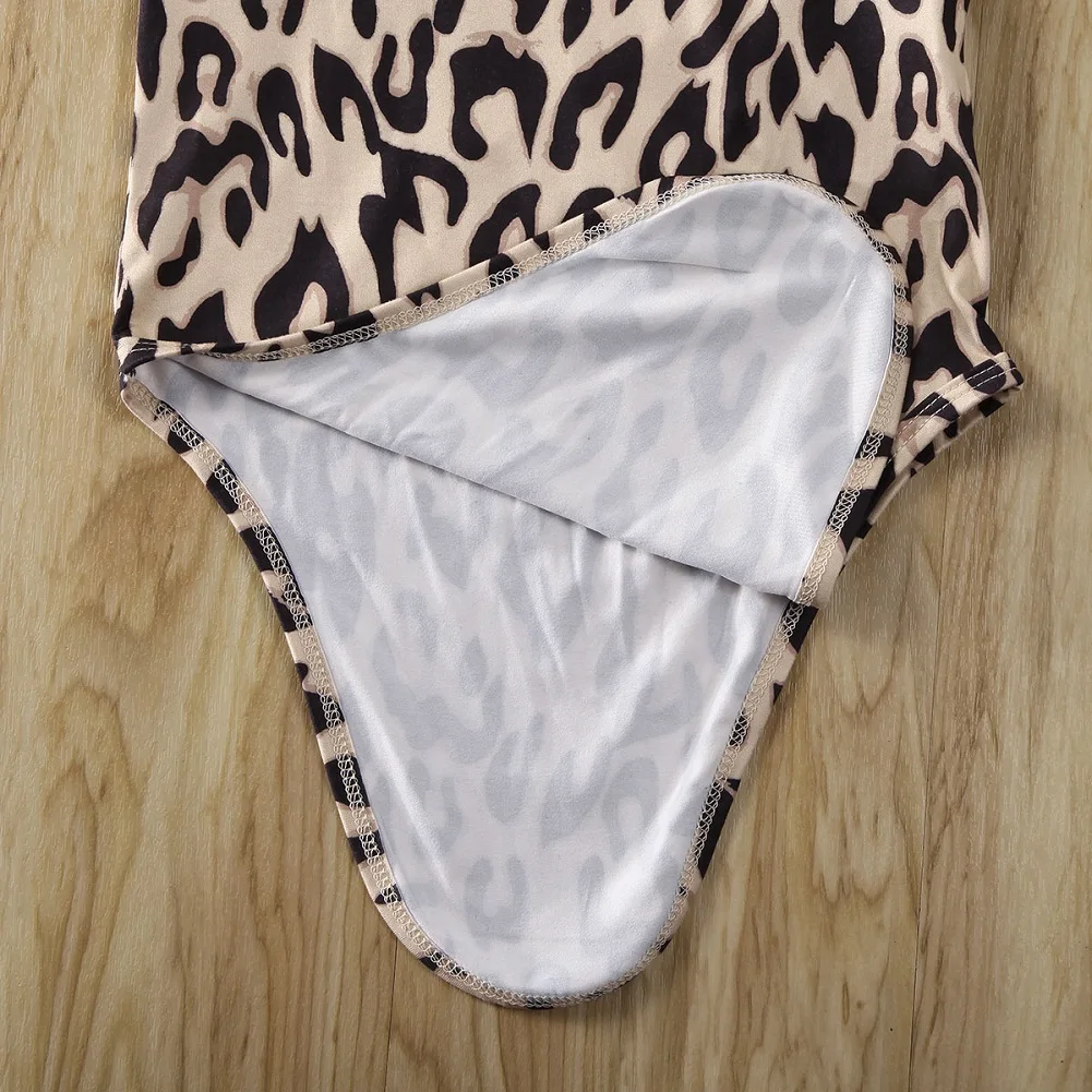 Прямая поставка; комплект из 2 предметов; хлопковая ночная рубашка для новорожденных мальчиков и девочек; ночная рубашка с длинными рукавами и леопардовым принтом; повязка на голову; комплект одежды для сна