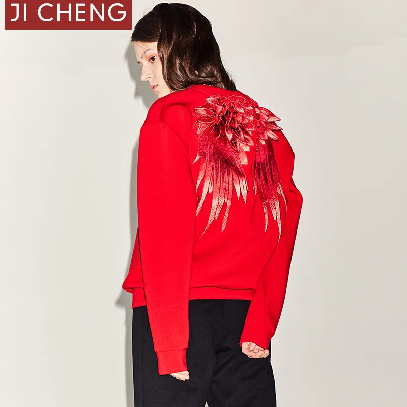 

2019 Spring New Products yao nian er Back 3d Wing Embroidered Pullover Crew Neck Men And Women Celebrity Style Hoodie