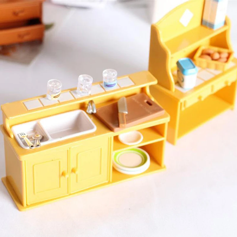 Plastic Mini Bathroom Miniatures Furnitures Kits Set For DIY DollHouse Kids Toy Decor Doll Gift for Children |