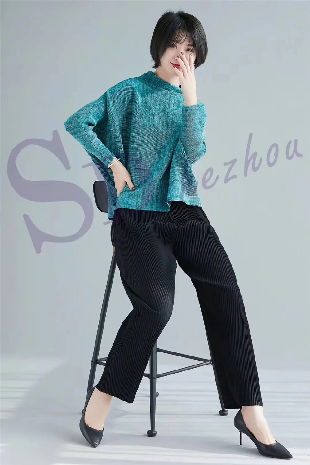 Горячая Miyake fold модная Однотонная футболка со стоячим воротником и рукавами летучая мышь Горячая Распродажа