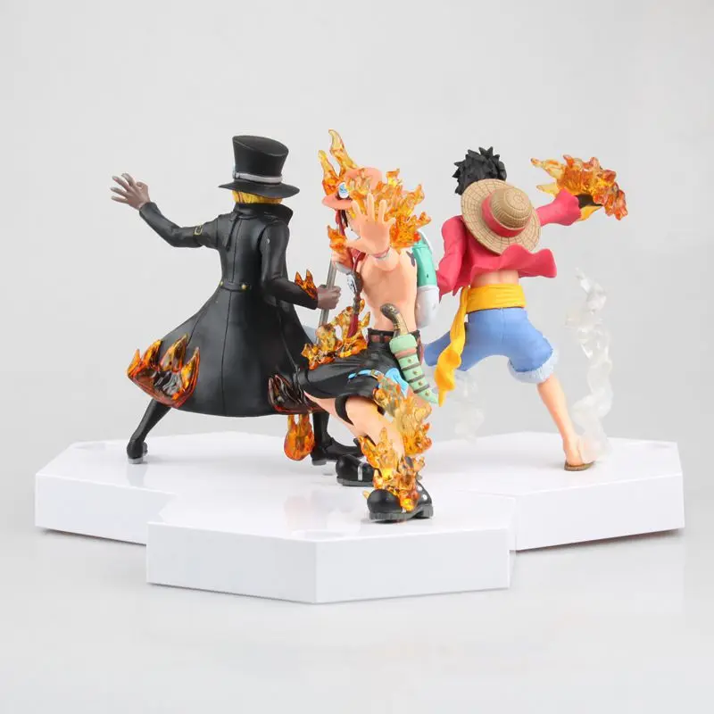 

One Piece/Sea King Three Brothers Fire Fists Luffy Ace Saab Scene Group Vertical Type Boxed Garage Kit